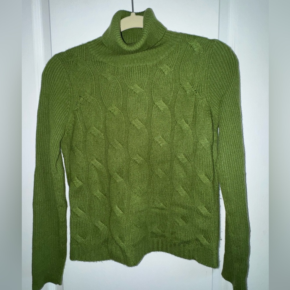 Wendy B. Cashmere Cable Knit Turtleneck Size Petite/Small